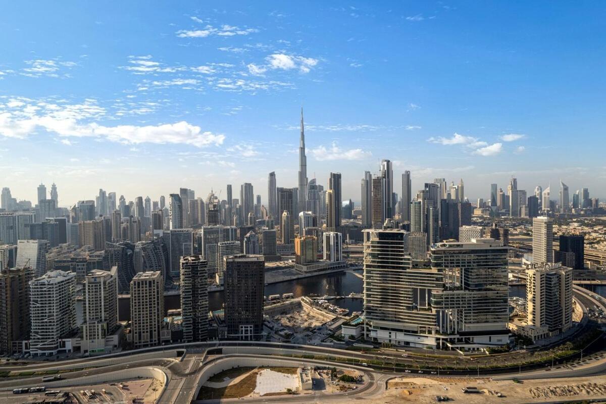 Royal Vista At Nobles Tower - Business Bay Views - Brand New Luxury 3br * Dubai