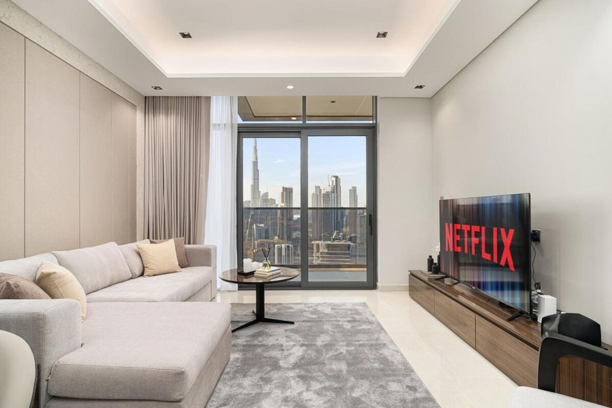 Royal Vista At Nobles Tower - Business Bay Views - Brand New Luxury 3br *