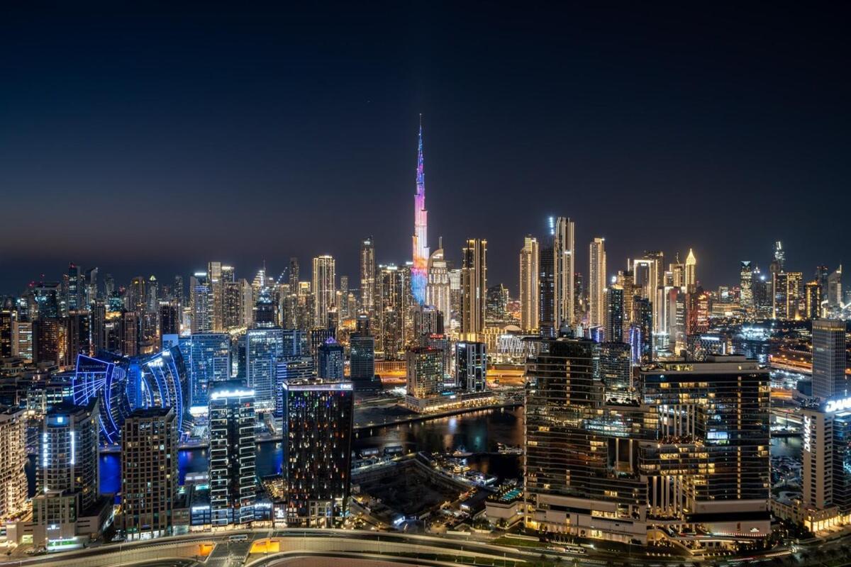 Royal Vista At Nobles Tower - Business Bay Views - Brand New Luxury 3br * Dubai
