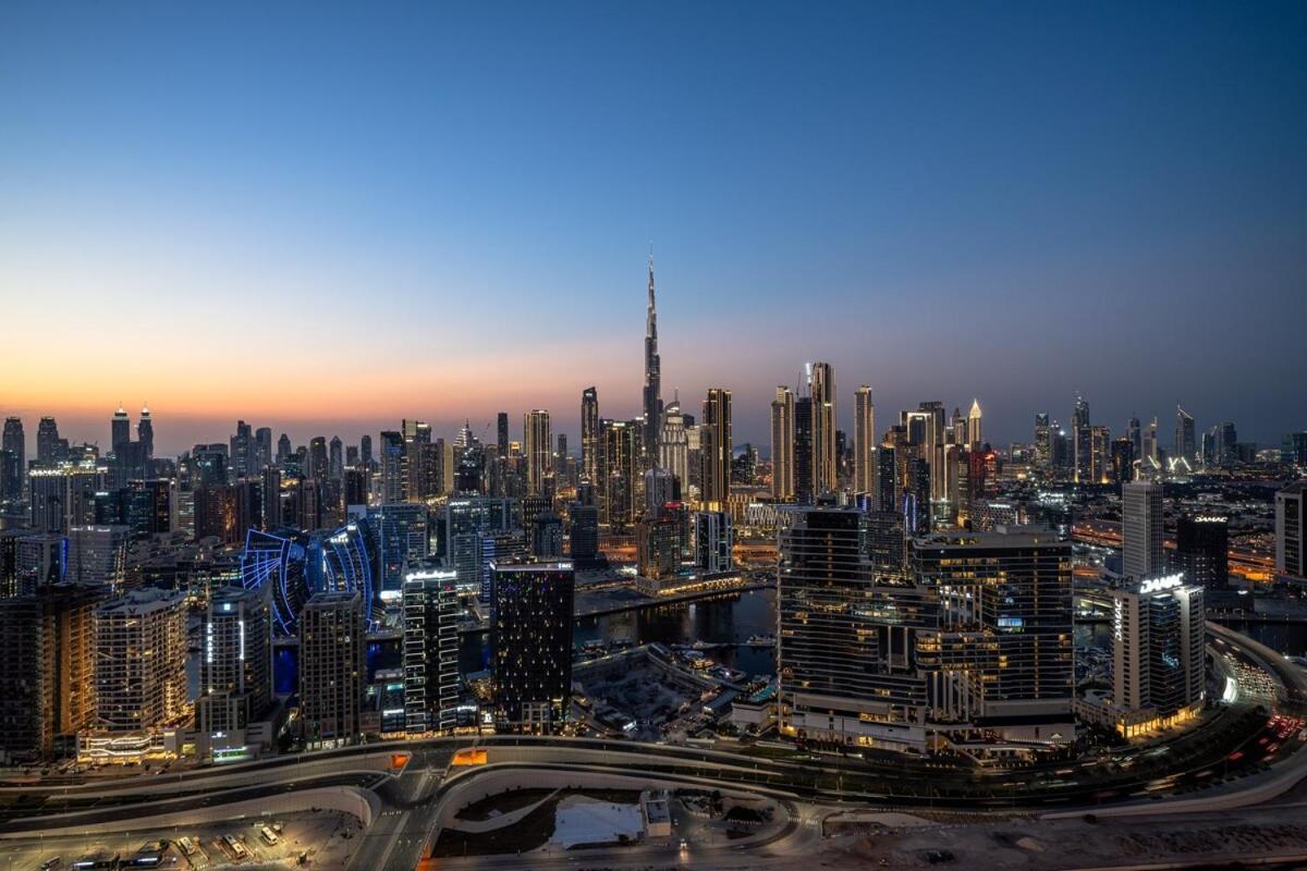 Royal Vista At Nobles Tower - Business Bay Views - Brand New Luxury 3br *