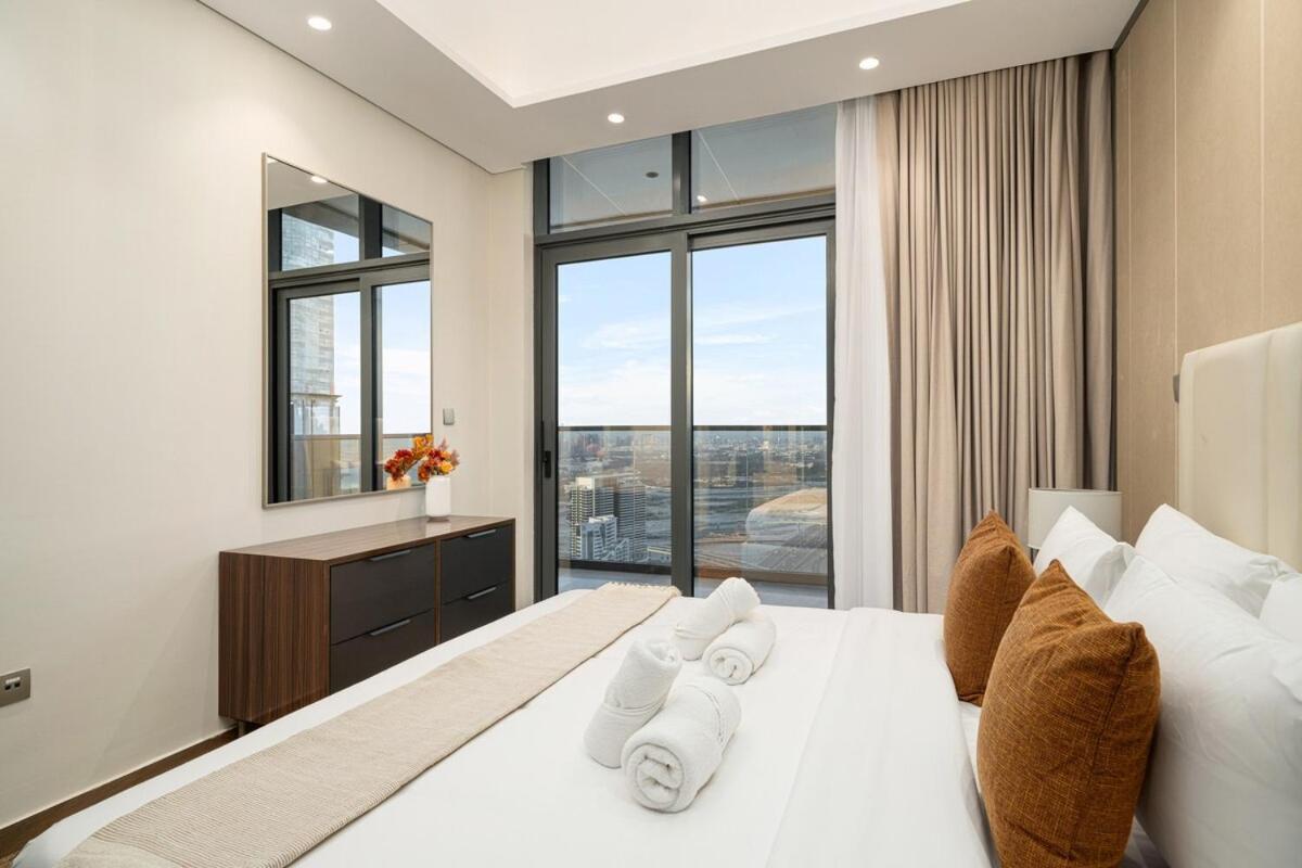 Royal Vista At Nobles Tower - Business Bay Views - Brand New Luxury 3br Apartment