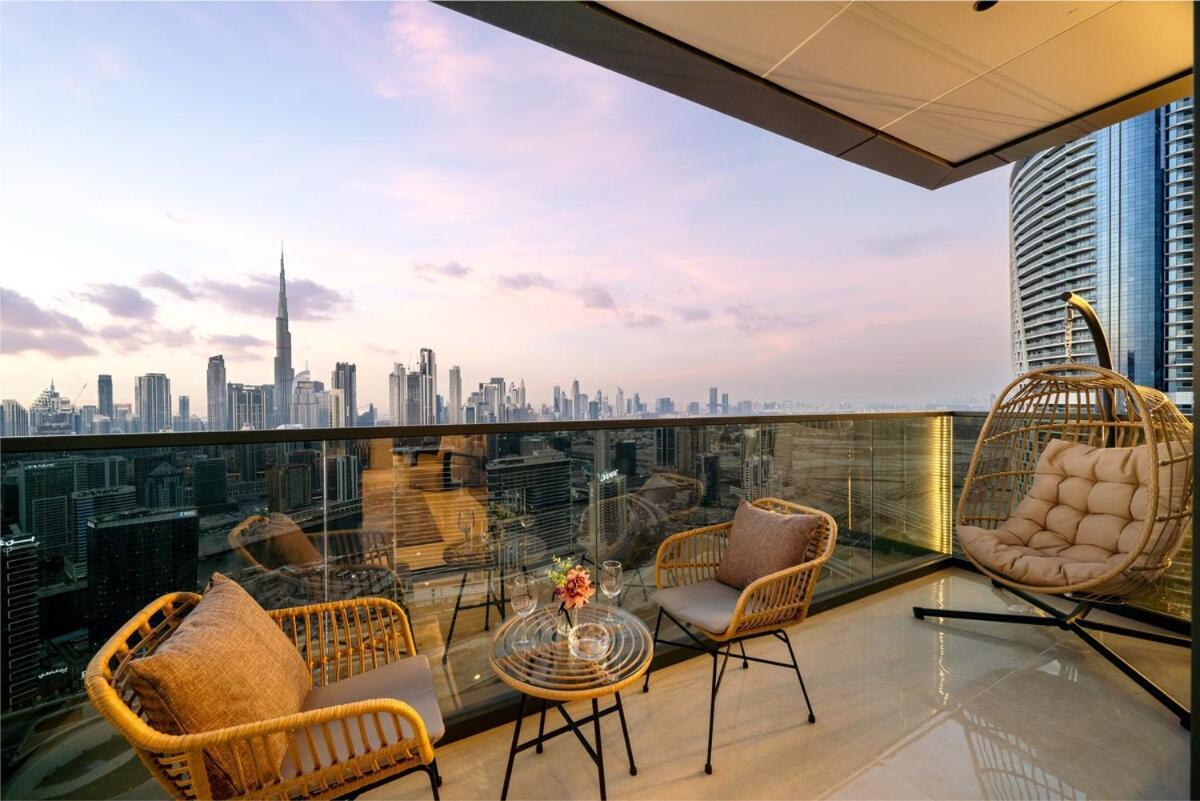 Apartment Royal Vista At Nobles Tower - Business Bay Views - Brand New Luxury 3br *