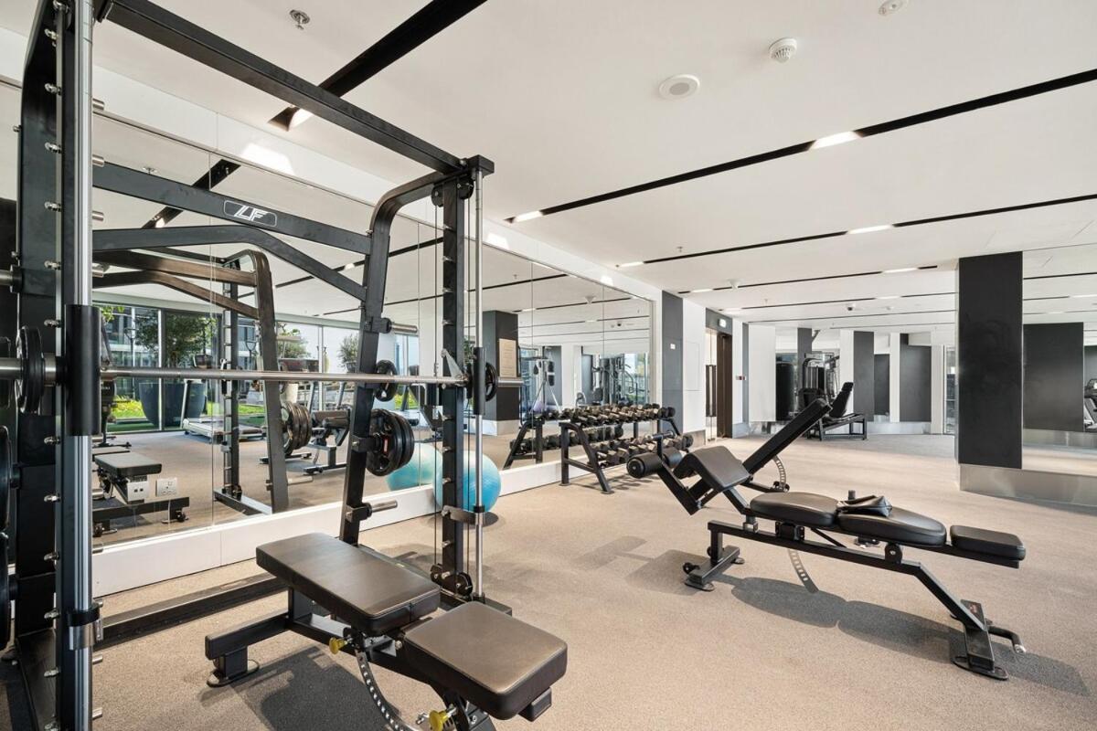 Royal Vista At Nobles Tower - Business Bay Views - Brand New Luxury 3br *